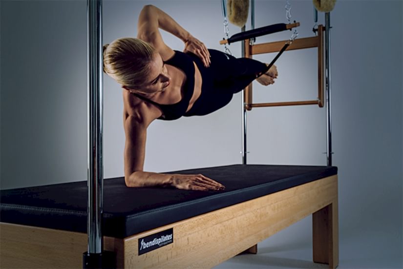 Cadillac reformer:’Cadillac reformer’ bir diğer ismi ‘cadillac reformer combo’ yada ‘cadillac combo’ tüm’ pilates reformer ‘ve ‘tower reformer’ haraketlerinin bir makinede toplanarak yapıldığı ‘yerli üretim reformer pilates aleti’dir, ‘en iyi reformer aleti’ olmasına ek olarak en kullanışlısıdır da.Araştırmalarda ‘pilates eğitmenleri’nin ‘en çok tercih ettiği pilates aleti’ olması internette ‘satılık pilates aleti’ aramalarının ilk sıralarda olmasını açıklamaktadır.